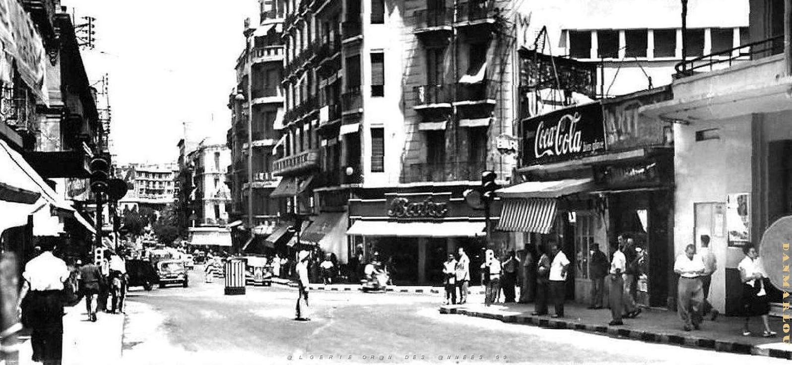 2729- Oran - Boulevard Clemenceau2 - 1954.jpg